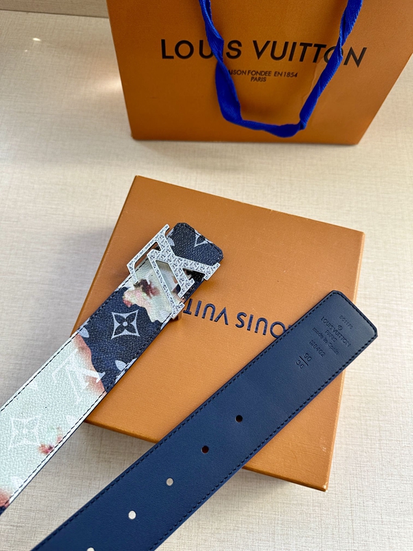 激安ルイヴィトンベルト着用イメージ